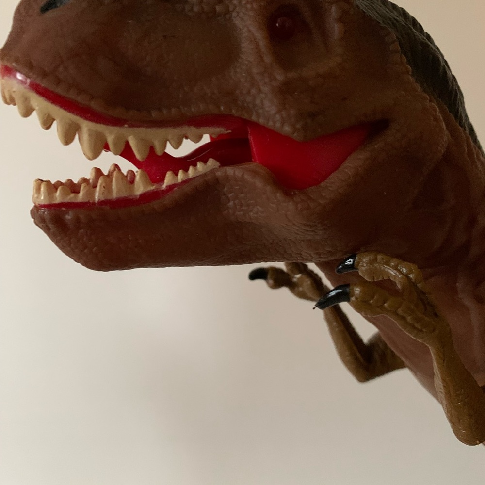 Realistic Tyrannosaurus Rex Roaring Twisting Moving  With Flashing Red Eyes 21" - Picture 9 of 12